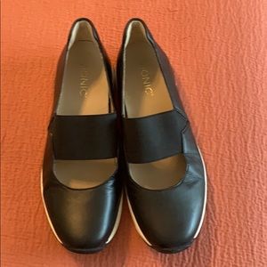 Vionic Women’s Cadee Mary Jane flats sz 8